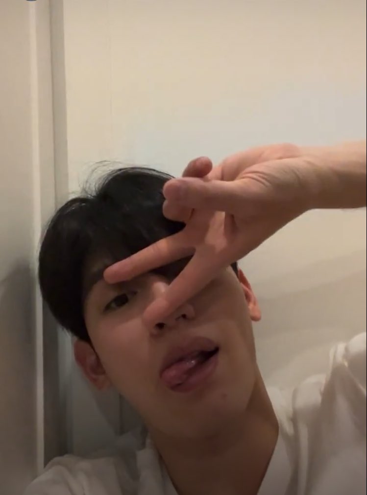 tnpolcaa's tweet photo. happy birthday thitipoom, semoga selalu bersinar seperti matahari 💙
#Happy30thNewwieDay https://t.co/OC4QSXreg9