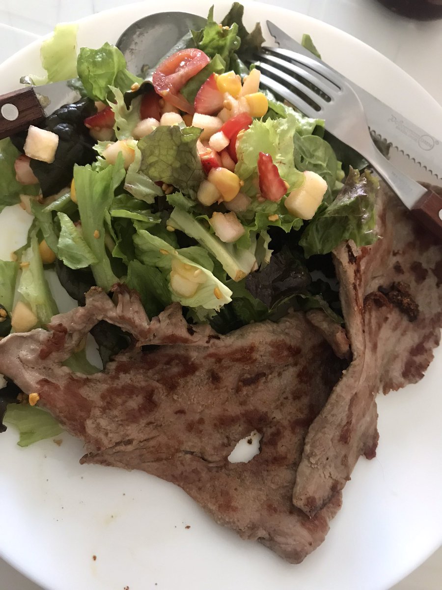 Moon_Cin's tweet photo. Ya me convertí en esa señora que comer orgánico #gpi que nadie pidió 🤣😂 https://t.co/DkUII3mW90