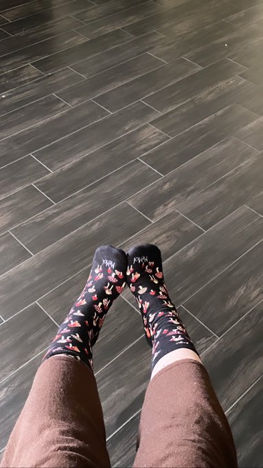MUSHROOM SOCKS !!!! 🍄 https://t.co/gDDjxfgWN7<a href="/tag/asmr"class="tags"><span>#asmr</span></a>
