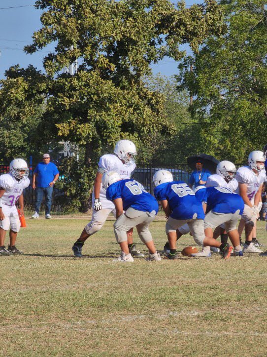 DangerSuarez1's tweet photo. Carlos Suarez‼️
YMLA San Antonio, Tx‼️📚
C/O 2028‼️
5’8 240‼️
Incoming 8th grader‼️
Straights A’s🖊️📚‼️
Football/track and field‼️
Highlights coming soon. https://t.co/0kAfj5nNxl