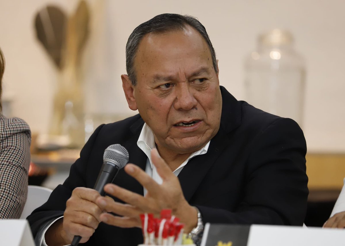 Jesus_ZambranoG's tweet photo. El @PRDMexico reitera la necesidad de que las candidaturas sean decididas con la participación más amplia de la sociedad civil, por un método transparente y democrático que asegure la participación de tod@s y que la candidatura presidencial sea la más competitiva rumbo al #2024. https://t.co/5WSu7jrwGf