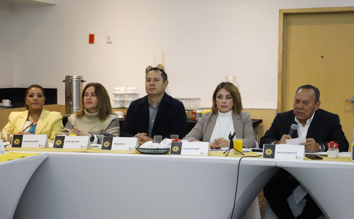 Jesus_ZambranoG's tweet photo. El @PRDMexico reitera la necesidad de que las candidaturas sean decididas con la participación más amplia de la sociedad civil, por un método transparente y democrático que asegure la participación de tod@s y que la candidatura presidencial sea la más competitiva rumbo al #2024. https://t.co/5WSu7jrwGf
