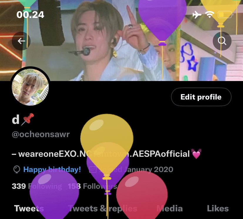ocheonsawr's tweet photo. balon balon menyambut mv ay-yo illichil🧏🏻‍♀️ #NCT127_Ay_Yo @NCTsmtown_127 https://t.co/6yZQ3OMNEK