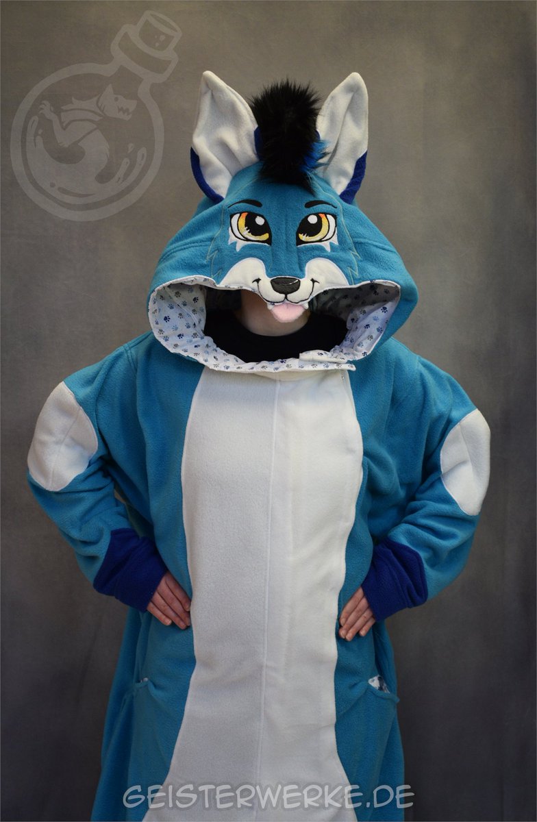 Who's a good boy??

#kigurumi #geisterwerke