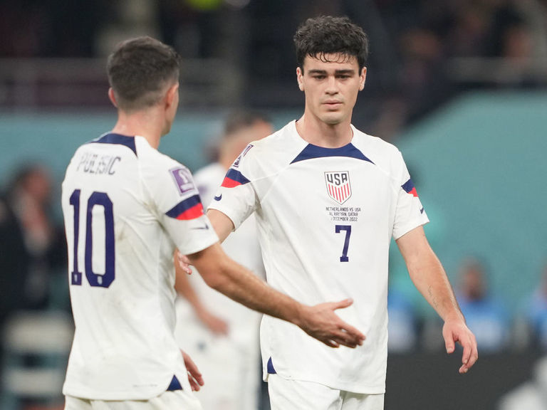 qatarsoccer's tweet photo. USMNT kicks off 2026 World Cup cycle amid infighting, uncertainty - theScore https://t.co/v3sXY98FjE https://t.co/EbyXP3GdGR