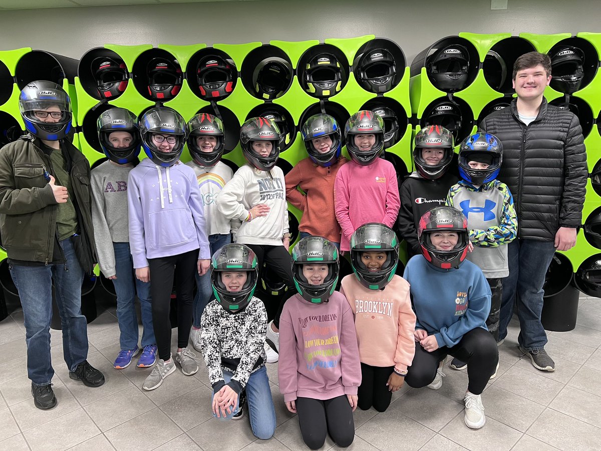 We had a blast at Andretti Indoor Karting & Games this weekend! It was our first time there and there was so much to do!

youtu.be/Dkji-g90G_M

#gokart #birthday #birthdayparty #party #karting #indoorgokart #arcade #vlog #vlogger #smallyoutuber #smallyoutubercommunity