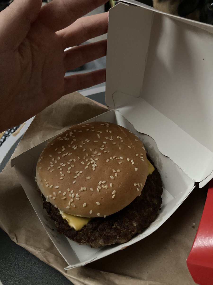 rebeccasnell91's tweet photo. Congratulations @McDonalds in #LlandudnoJunction 😅 job well done - good job I can eat beef 
#WheresTheChicken https://t.co/E81Ez2wM6v
