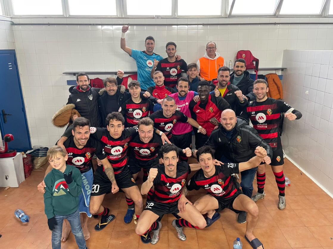 CiudadDeMurcia's tweet photo. 3ª RFEF | 

¡VAAAAAAAAMOS! ¡VICTORIA IMPORTANTE DEL CAP CIUDAD DE MURCIA!

+3 ❤️🖤⚽️ https://t.co/UOYLkTczCt