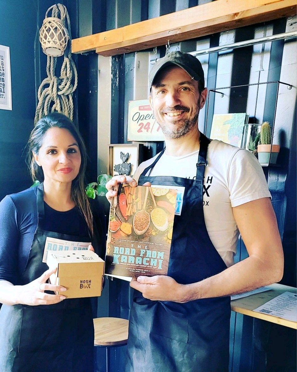 RoadKarachi's tweet photo. The wonderful collaboration we had with Nosh Box. It was such a great collab. Two local businesses working together in Portsmouth. Thanks again to everyone who tried one of our Karachi Burgers, and especially thanks to Gary who put the burger together! #legend https://t.co/6g8fmHQWKO