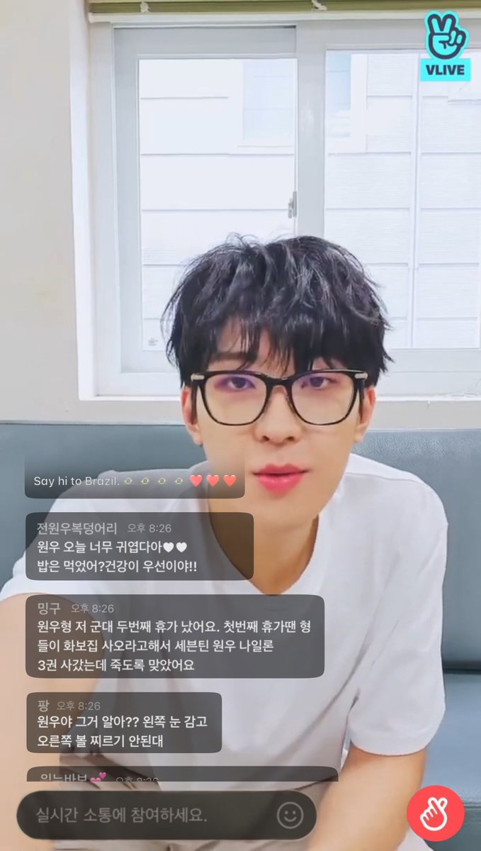 민원
ww형 저 군대 두번째 휴가 났어요. 첫번째 휴가땐 형들이 화보집 사오라고해서 svt ww 나일론 3권 사갔는데 죽도록 맞았어요
