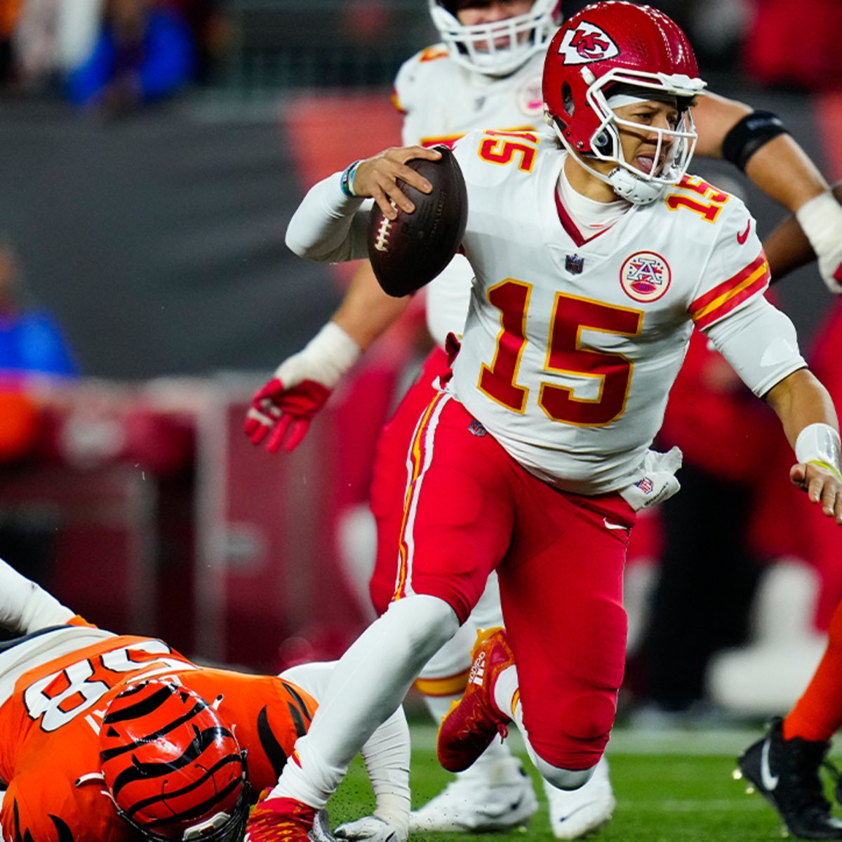 🚨🚨#NFL Freeplay🚨🚨

#Chiefs vs #Bengals u48 -110 [to win 2u]

#Freeplay Record: 82-59 +36.9u📈

Enough of this #Burrowhead crap. His banged up OL will struggle against the pass rush today. Also think Bengals TTu23.5 might be worth a play.  #GamblingTwitter #ChampionshipWeekend