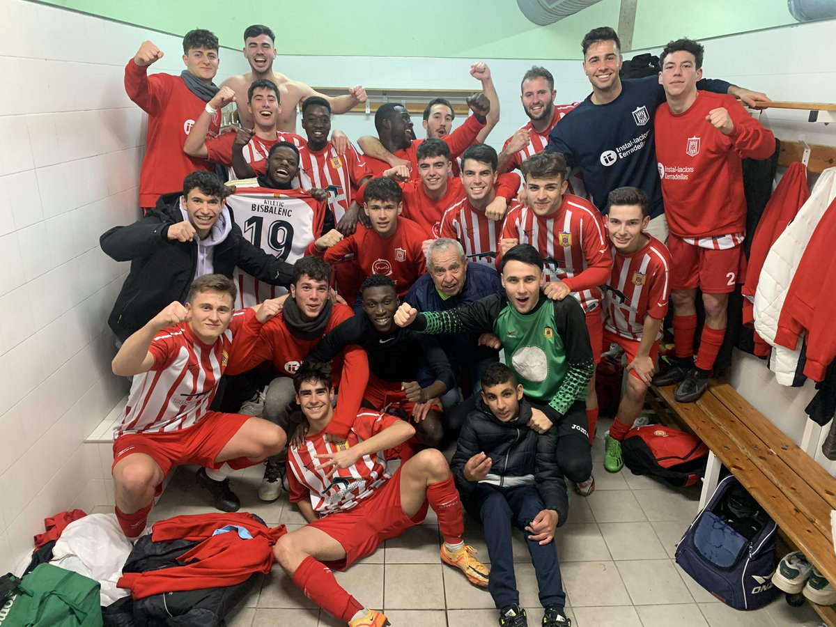 SISISISISISISISISI ELS 3 PUNTS ES QUEDEN A CASA!!! 🔴⚪️🔴⚪️
Hem aconseguit remontar 2 vegades a l’<a href="/UEOplanter/">UE Olot - Planter</a> i això ens permet emportar-nos una victòria molt merescuda! Ja van 5 partits seguits sense perdre🔴⚪️🔴⚪️🔴⚪️🔴 #labisbalnoterival