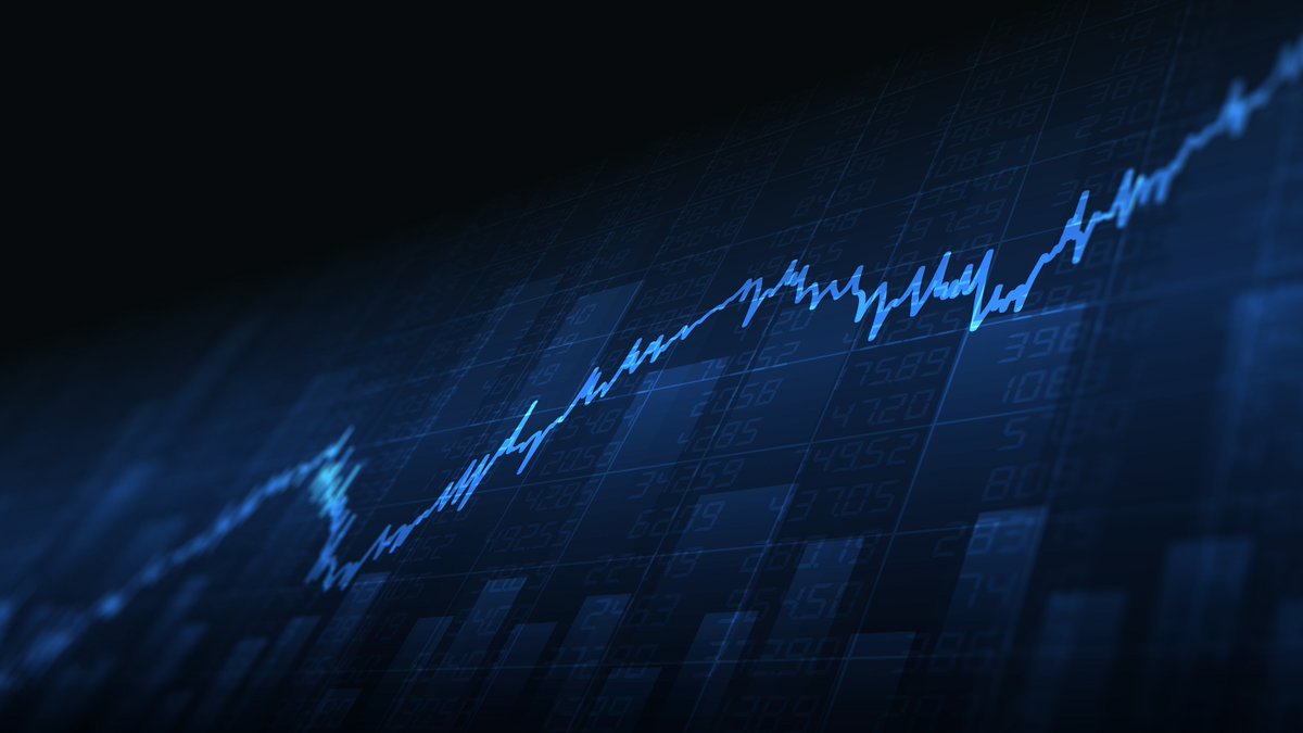 nicole_10000's tweet photo. $gme beauty part about life is poorer investors would be HAPPY to lose $2000.00+ to the WEALTHY investors just to be able to WITNESS the WEALTHY investors move #Bitcoin to $100,000.00+ just the opportunity to see if the RICH can get it done would be worth losing money. buy $KGKG https://t.co/4qzgEGyfzQ