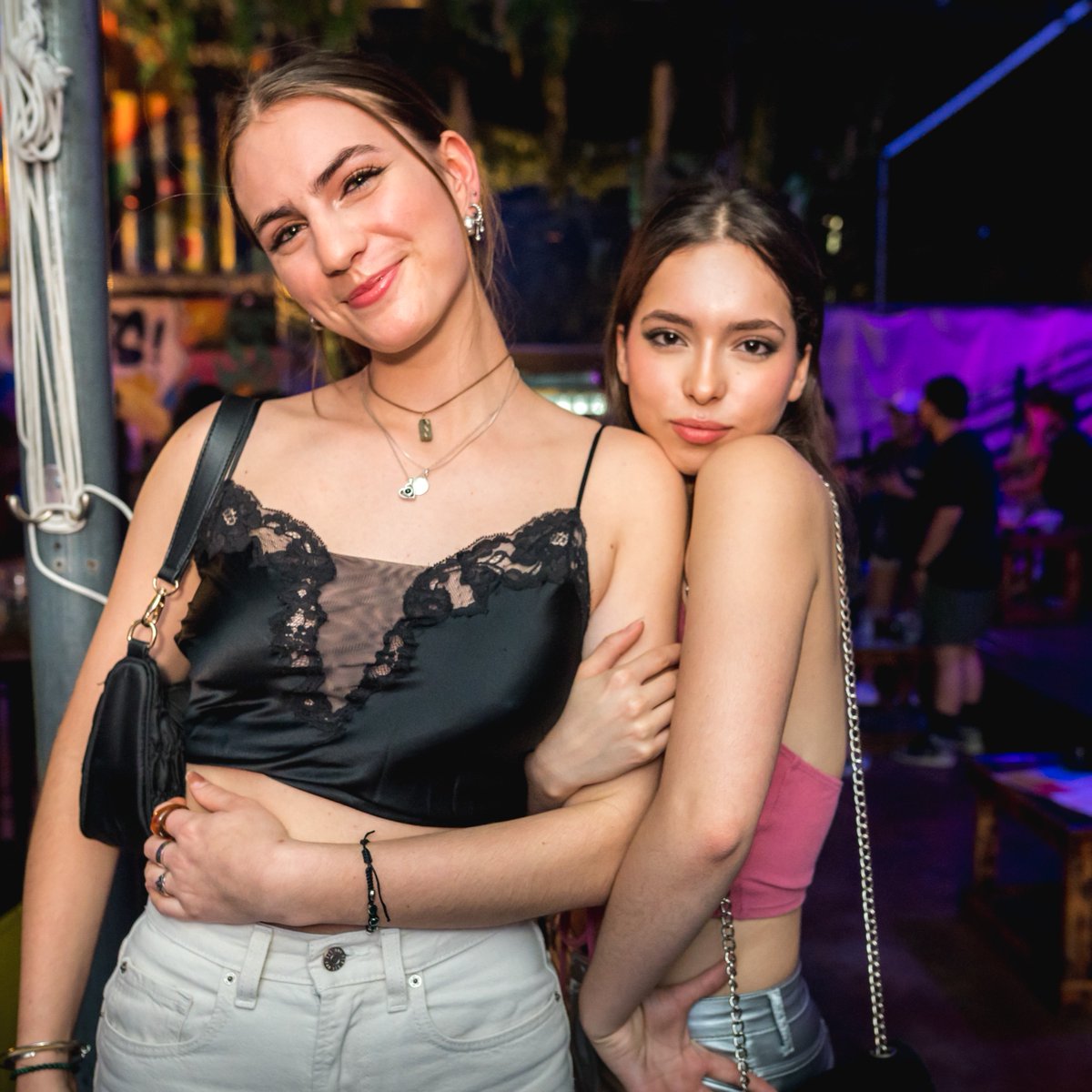 SHOTS is the place to be on Sundays ☀️ Keep the party going after brunch! Doors open at 5:00 PM