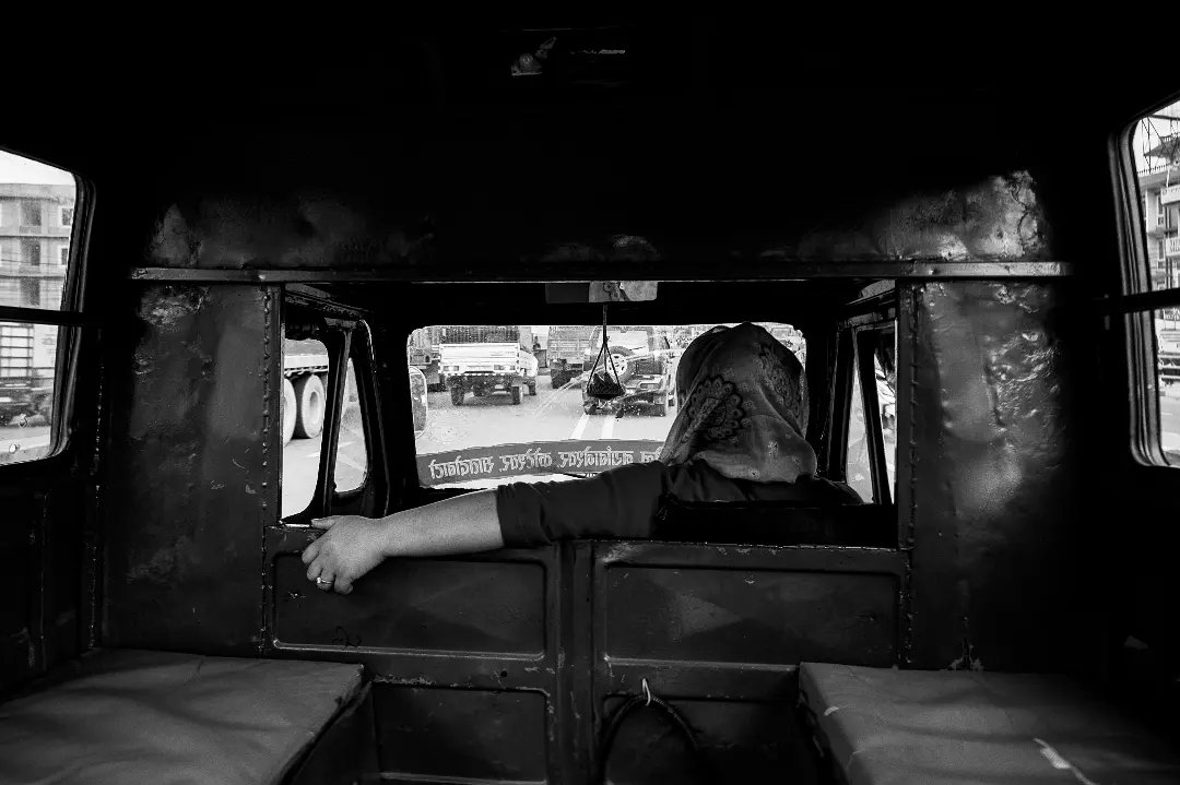 The wait. Lady Tempo driver.
 Kathmandu Nepal 
#street #streetphotos #streetphotography #traveling #fujifilmstreet #travelphotos #streetphotographers #nepal #kathmandu #xt100 @FujifilmX_US #fuji #fujilove #nepal