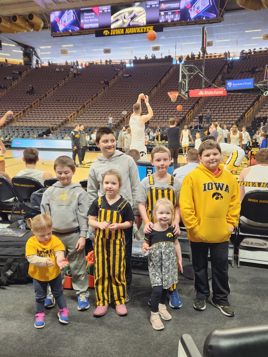 These cousins LOVE their hawkeyes! #FightForIowa