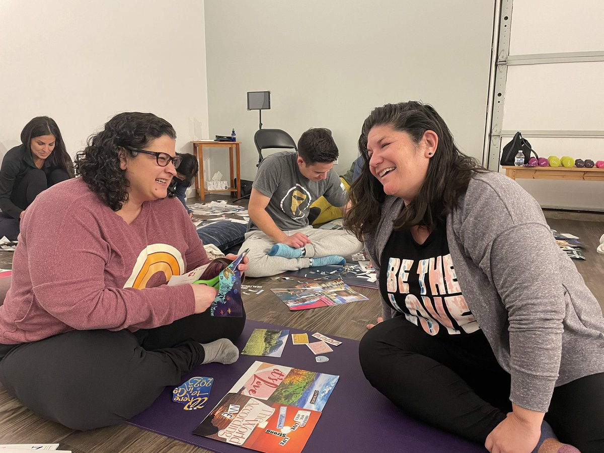 SoniaAzadTV's tweet photo. #FITTERTOGETHER ♥️ Loved being with 20 of my members for a vision boarding workshop in Colleyville! I guided a manifestation #meditation + their visions for 2023 are now set & have structure! ✨🙌🏽 https://t.co/3Z1FxWDATO