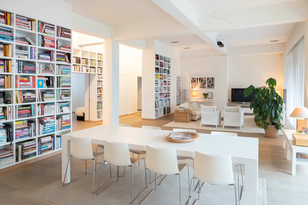KoenByttebier's tweet photo. De kijk van fotograaf David Barbe op onze loft die deze zomer de uwe kan worden. Meer info via https://t.co/1gfK0Rx4Up (centrum Kortrijk). Architect Bernard Nuyttens #leieboorden #architectuur #zonnepanelen #zon #tuin #terras #epcB https://t.co/rn5lDPtkdm