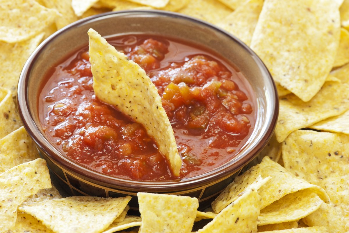 CISNCountry's tweet photo. Happy Corn Chip Day #YEG.
The original corn chip is the @OfficialFritos #cornchip, first sold in the 1930s.
In 1945 Elmer Doolin agreed with Herman Lay (of potato chip fame) to distribute Doolin’s Fritos across the USA. The two companies merged in 1959 after Doolin’s death. https://t.co/Iwq9Ioyfzv