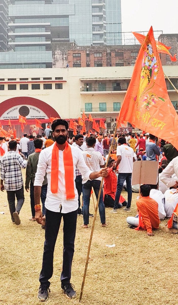 ChandreshASingh's tweet photo. "हिंदू जन आक्रोश मोर्चा"
#लव_जिहाद, #धर्मांतरण, #लैंड_जिहाद,के विरोध में राज्यसह कानून बनाकर पूरे देश में जल्द से जल्द लागू किया जाए।

एक ही नारा.. एक ही नाम..
जय श्रीराम.. जय श्रीराम...
@PMOIndia @narendramodi @BJYM @BJYM4Mumbai @rajhanssinghBjp @TajinderTiwana @SachinBHILARE6 https://t.co/3bFvavjyIM