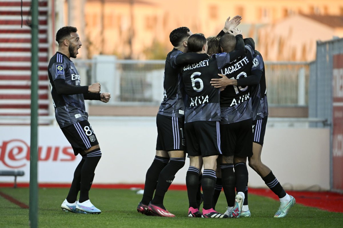 OL__Plus's tweet photo. À #Ajaccio, l’#OL passe à l’essentiel avec courage et réalisme
#OLACA 
(Le Progrès : https://t.co/0JhvR56biS) https://t.co/3y7pKFEeb1