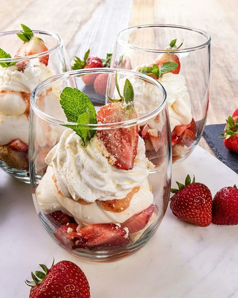 It's almost time to welcome everyone to Florida! We want to thank @FDACS for their support of the 2023 BHBS! This Strawberry Tiramisu uses fresh Florida strawberries. 📸 by Fresh from Florida 😍 

#bhbs2023 #berryhealth #floridastrawberries #freshfromflorida #floridaagriculture