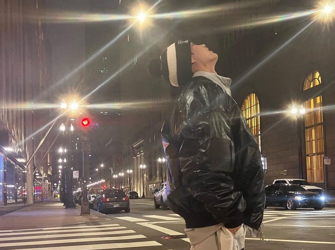 MTAEILIST's tweet photo. winter with taeil https://t.co/axh6zn4Er6
