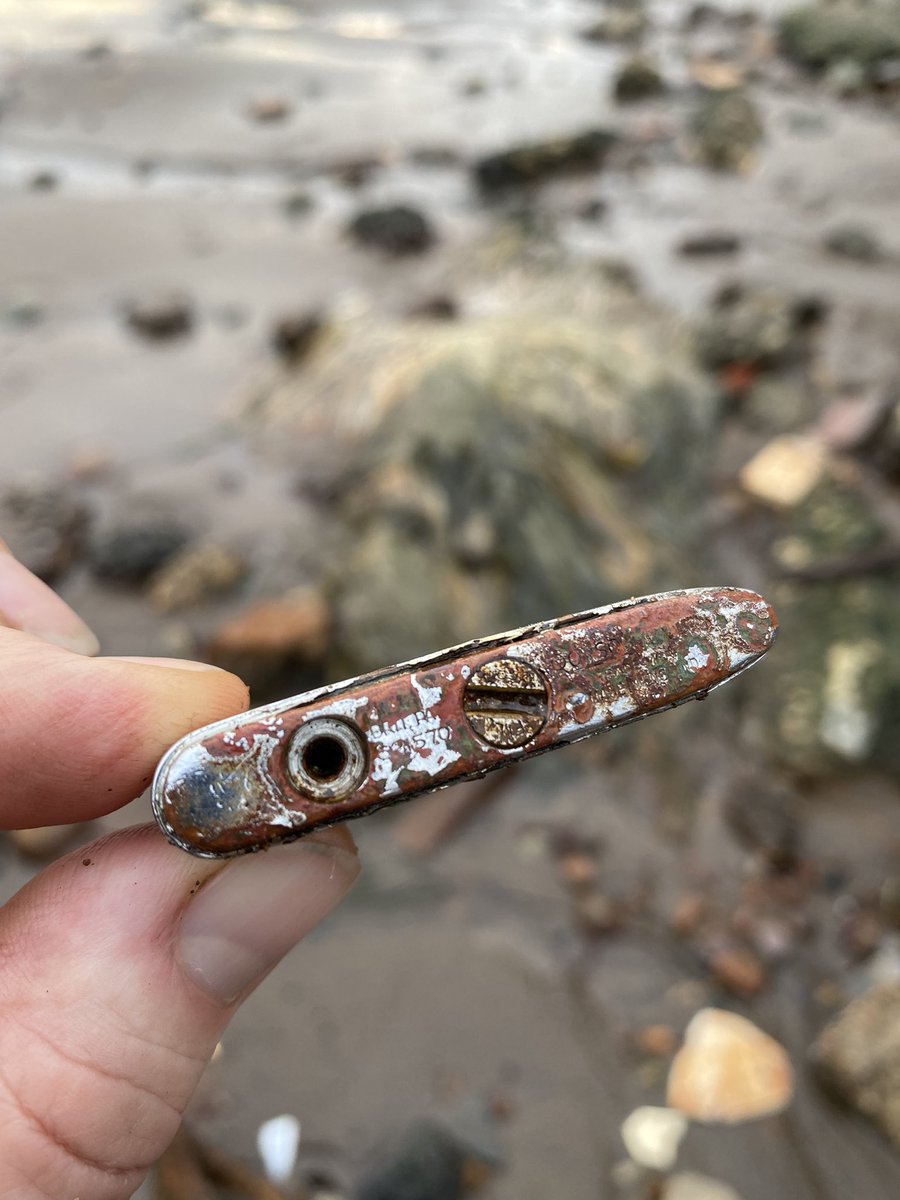 FraserRiverFind's tweet photo. We are finally seeing a very low tide cycle during daylight hours👏🏼
Ronson Adonis
Made in England
Brit Pat 621570
#fraserriverfinds
#beachcombing #fraserriver
#vintagelighter #savethefraser https://t.co/mdbtxc2Tm4