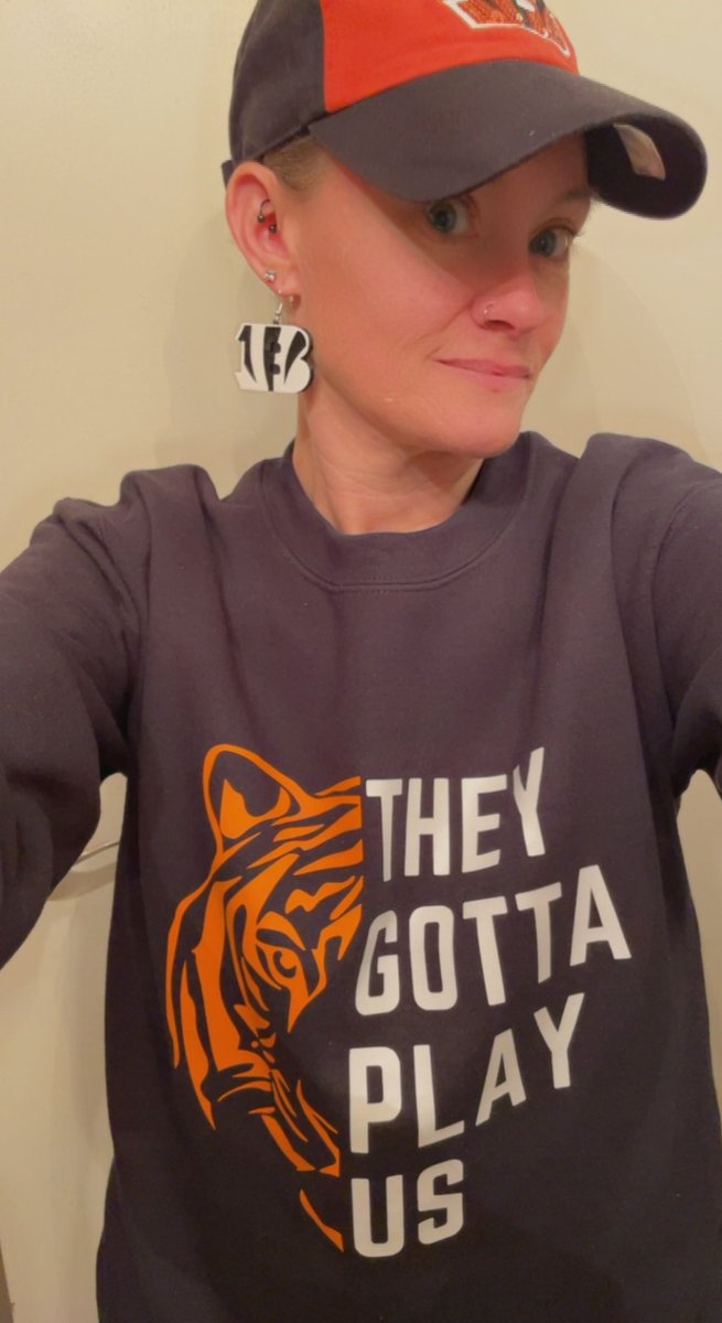 LonerLauren's tweet image. Ready for the VICTORY! #whodey #RuleTheJungle #RuleThePlayoffs #beatKC