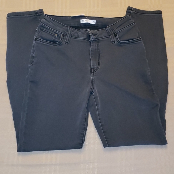 So good I had to share! Check out all the items I'm loving on <a href="/Poshmarkapp/">Poshmark</a> #poshmark #fashion #style #shopmycloset #bench #doyoueven #ninewest: posh.mk/fvw8XfprZwb