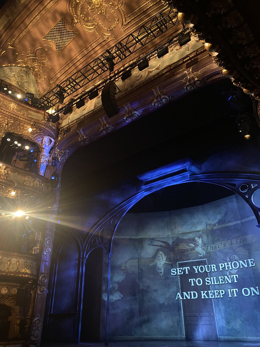 siwan_phillips's tweet photo. Love hearing the mumbles of ‘how on earth?’ outside the theatre after this amazing show! Seen it twice now but lucky to be ‘involved’ in this one 😆😆 amazing once again @DerrenBrown 🥰 https://t.co/xYirOMI1iw