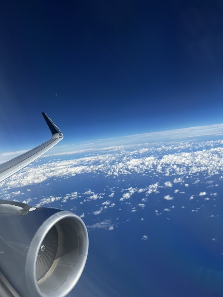 GC2781's tweet image. Wheels up!  @iconnections_io #globalalts23