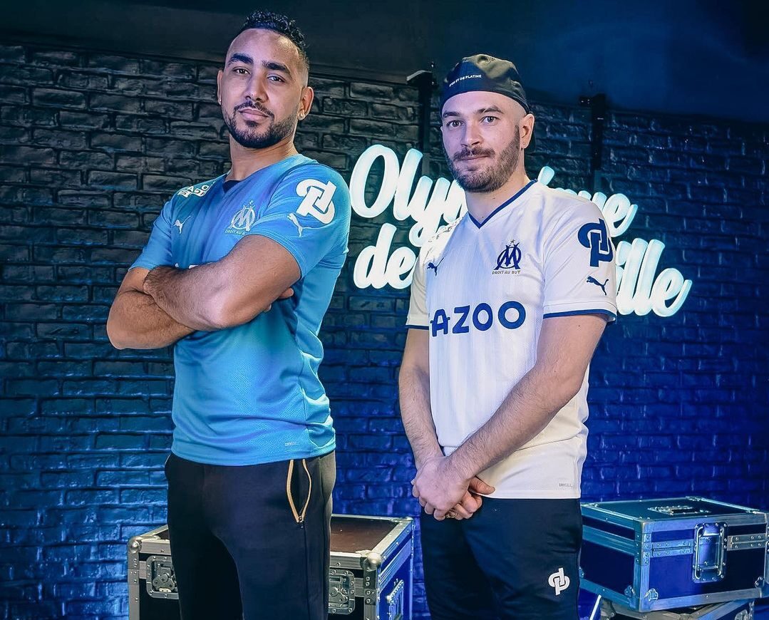 👕 Nous vous offrons le maillot de l’#OM de cette saison, avec le badge de JUL. 👽

🎁 Pour participer au concours : 

👉🏼 RT ce tweet. 

👉🏼 Follow @Marseillelnside et <a href="/treize013/">Treize013</a>. 

👉🏼 Identifie deux amis. 

🍀 Bonne chance à tous la #TeamOM 💙🤍. (🗳️ TAS, le 06/02).