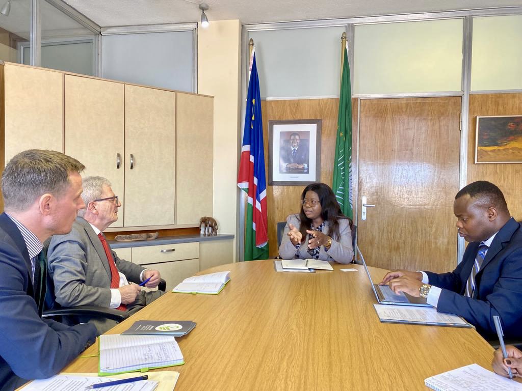 Karin Poulsen tweet media