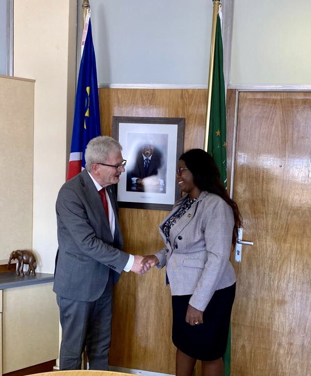 Karin Poulsen tweet media