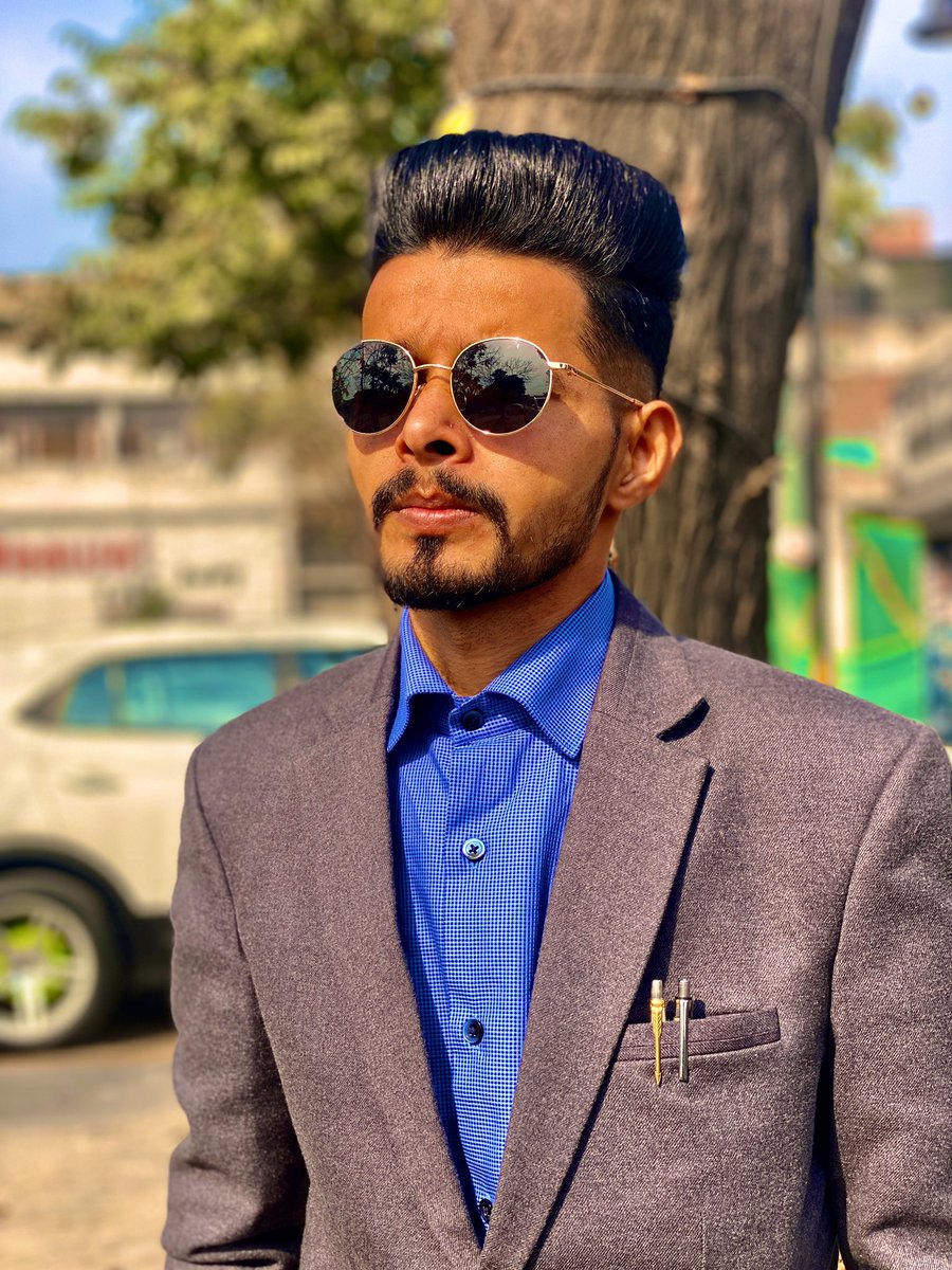 LushhmanP's tweet photo. CONTACT ME #INVESTMENTS BUY PROPERTIES #COMMERCIAL AND #LUXURIOUSHOUSE #CHANDIGARH #MOHALI #LACHHMANBUILDERS CEO RAJ NARIYAL https://t.co/6ieGjjqsi1