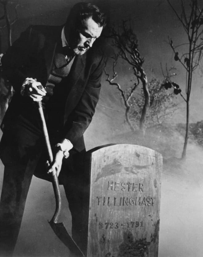 HorrorHammer1's tweet photo. Vincent Price in, The Haunted Palace (1963) https://t.co/Ppau3A9PJX
