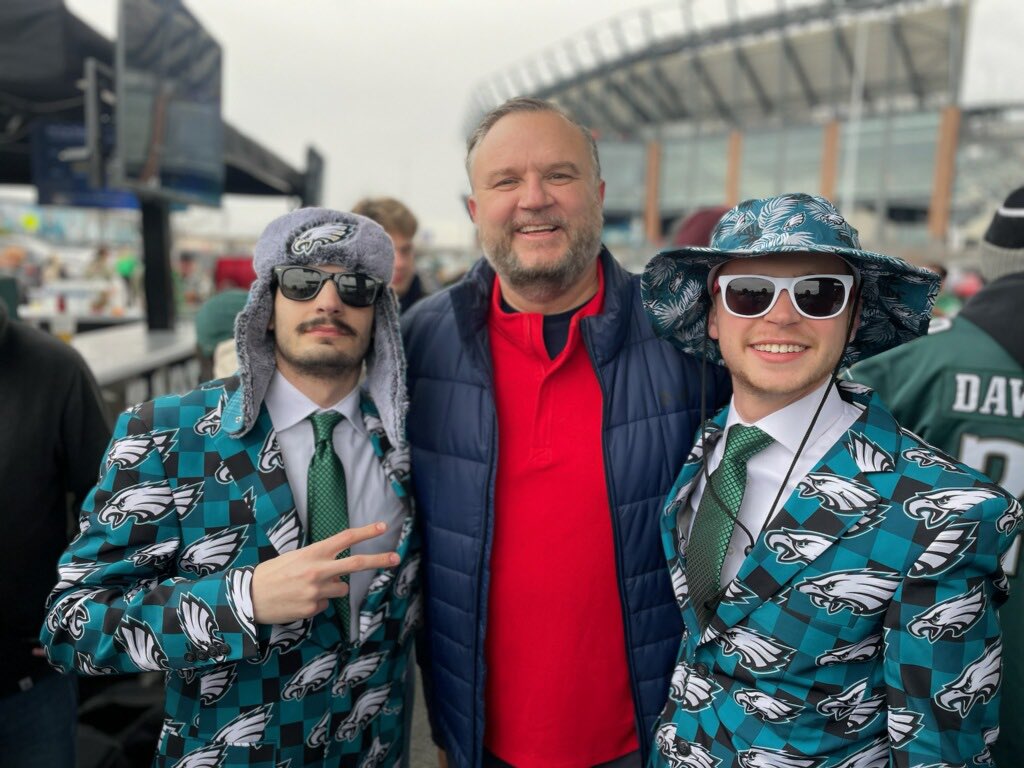 dmorey's tweet photo. Go Birds! #FlyEaglesFly https://t.co/Mw6H0yw8u3