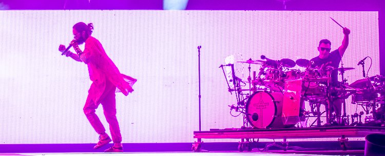 Reid33333Reid's tweet photo. @30SECONDSTOMARS WILL BE IN CONCERT on Oct 21 in Las Vegas for a big Music Festival. I hope they do some concerts soon, even though Jared is starring in a couple Disney films. Wouldn't that be nice !!! #MARSIsland cancellations get 1 free ticket !!!! OhRah!πΆπ΅πΆπΈπ₯πΈ https://t.co/qAO5dRVMfc