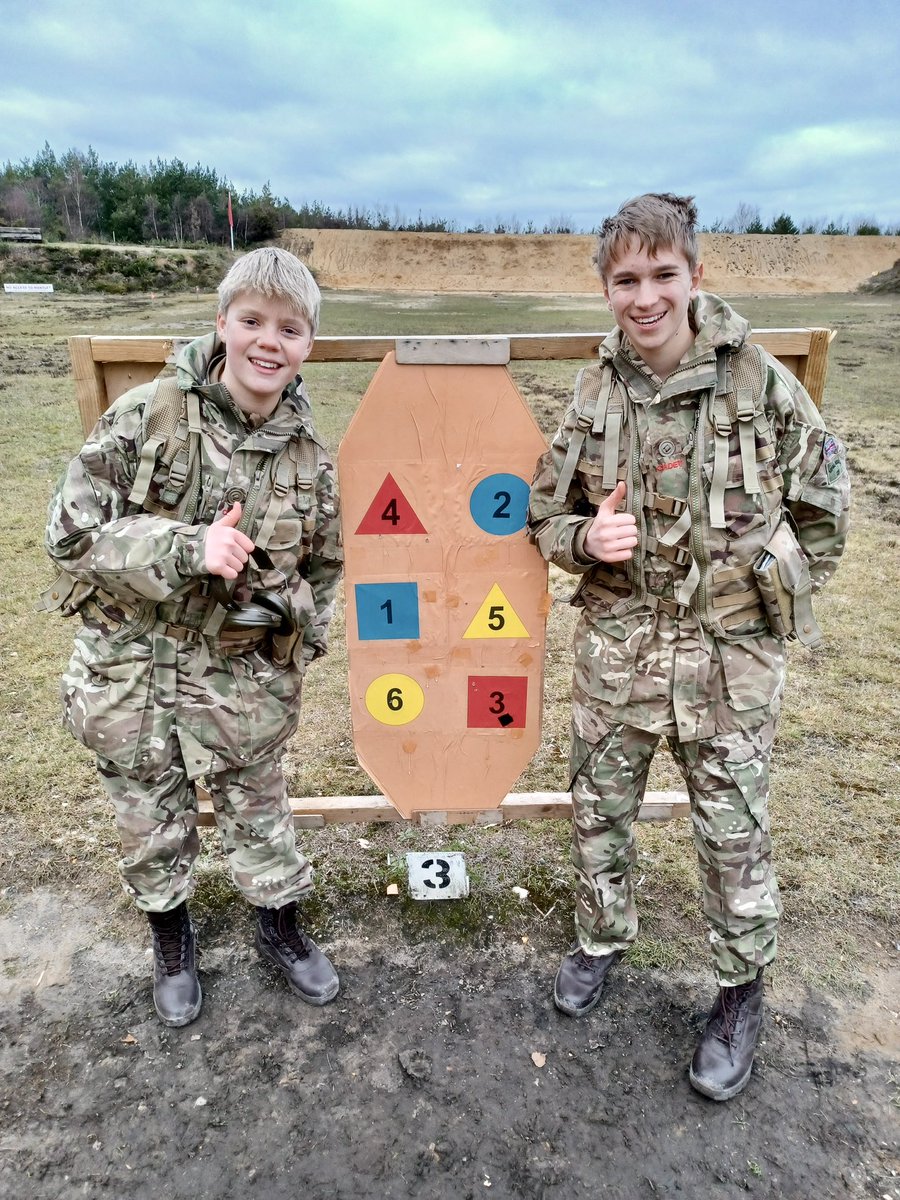 NQuick4056's tweet image. Fantastic day on the Ranges with @RoyalRussellCCF. Loads of shooting qualifications gained by the recruits and improved groupings by the SNCO’s. Thanks to Major Hewitt from @StJohnsCCF for assisting on the range. Roll on the next one! @ArmyCadetsUK @CCFcadets @CTCFrimleyPark