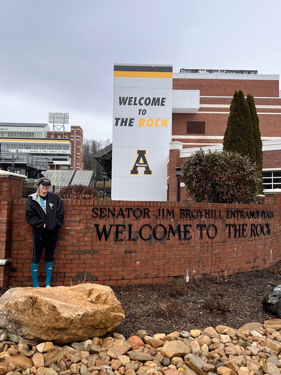 CydneyLaFon2026's tweet photo. Great first ๐ฅ camp today on the mountain! Thank you to @AppStateSB, it was a great time and I canโt wait to come back! ๐ช๐ป โค๏ธ#MakeanImpact #ASUSB @slis23 @OHE16UBailey https://t.co/MS8OOwgvZH