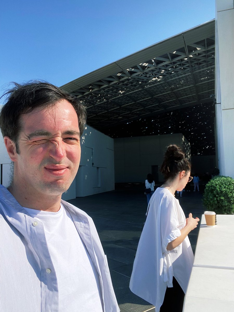 Из-за солнца я как будто недоволен Лувром, но это не так