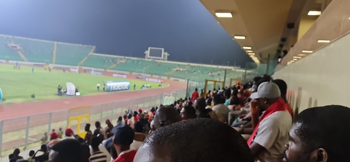 kaohemeng's tweet photo. @NanaAdwoaP__ @AsanteKotoko_SC @AkyemRoyalsfc @FlickAbradu @EfyaNtiamoah1 @TiwaaStephanie @king_steffen @aryzona25 @JaidynManuel @BerkoRich @BigJoe_Kotoko @Ksi_murphy @Ofori_Mensah2 I'm near you! https://t.co/HYyWglFBfU