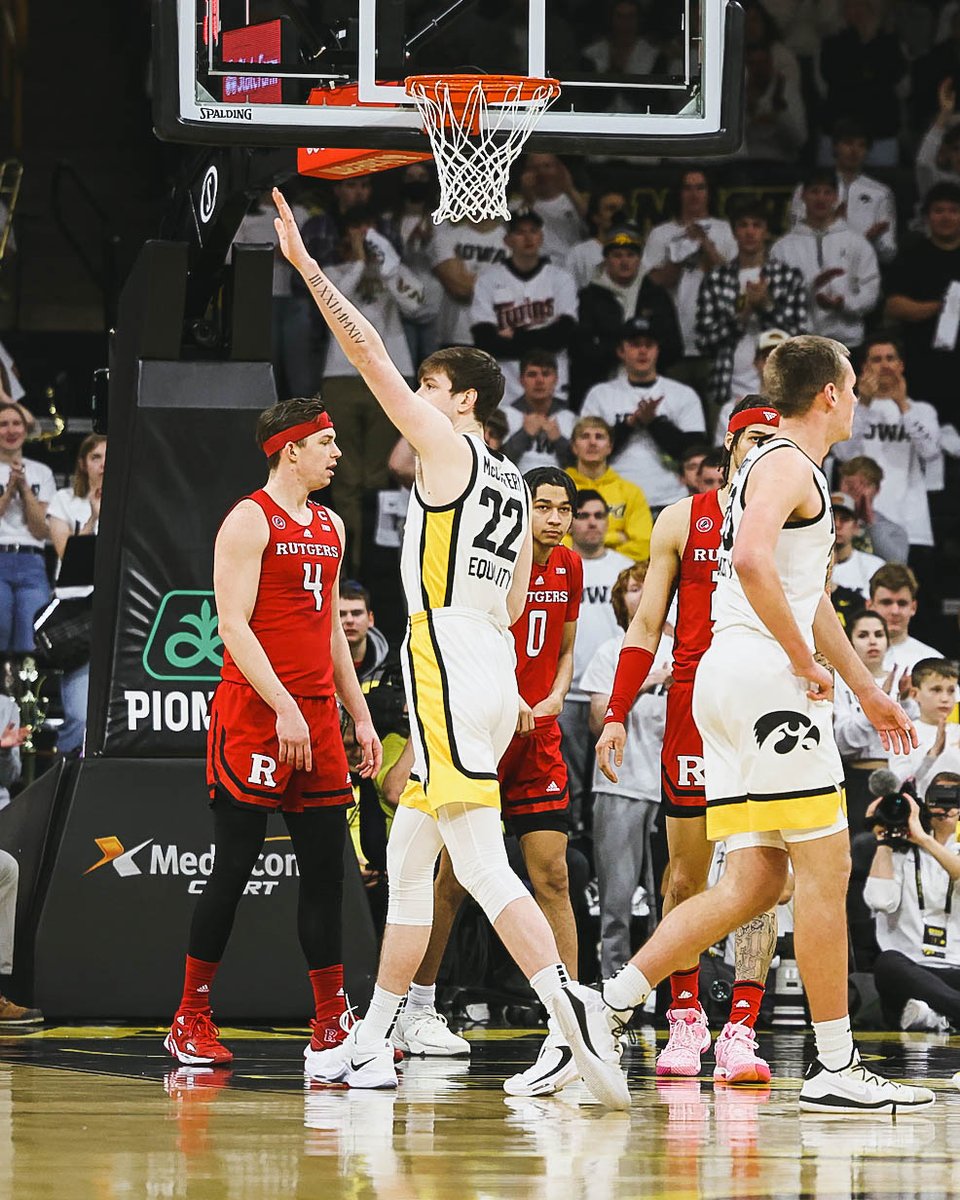 IowaHoops's tweet photo. P-Mac is back 😏

@patrickmccaff22 x #Hawkeyes https://t.co/7uZl5gAYAO