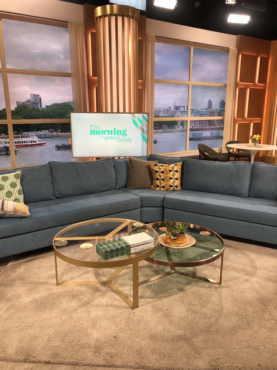 BenWrightTV's tweet photo. Flashed up on my phones memories today - a throwback to visiting the ITV Daytime studios 4 years ago at the iconic #TelevisionCentre. Aspiring to work here one day 🤞🏼 https://t.co/mspSpvBYMn