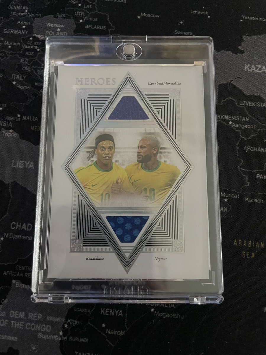 Maxi1War tweet media