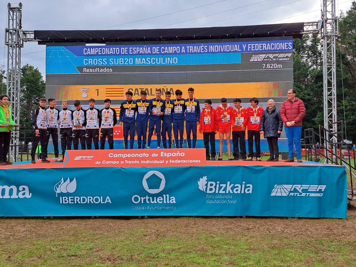 Buena actuación del la selección de Madrid en el Campeonato de España de campo a través celebrado en Ortuella (Vizcaya)
🥈Sub20 F
🥈Relevo Mixto
🥉Sub23 F
🥉Sub23 M
🥉Absoluto F