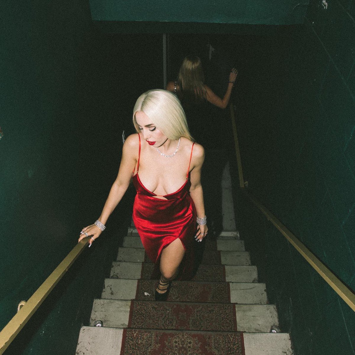 AvaMax tweet picture