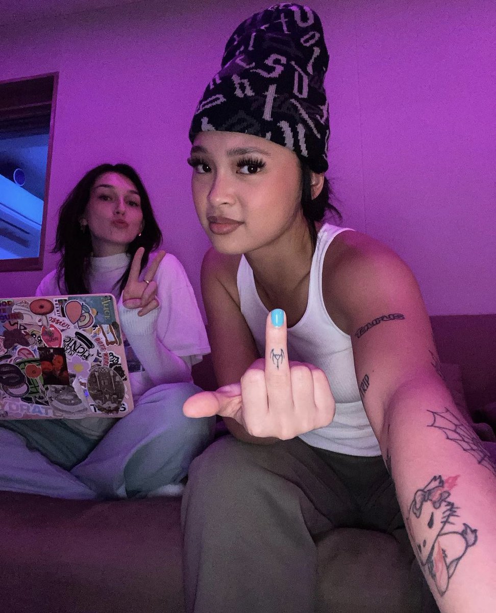 rubymaethinker's tweet image. happy birthday olivia &amp;lt;33