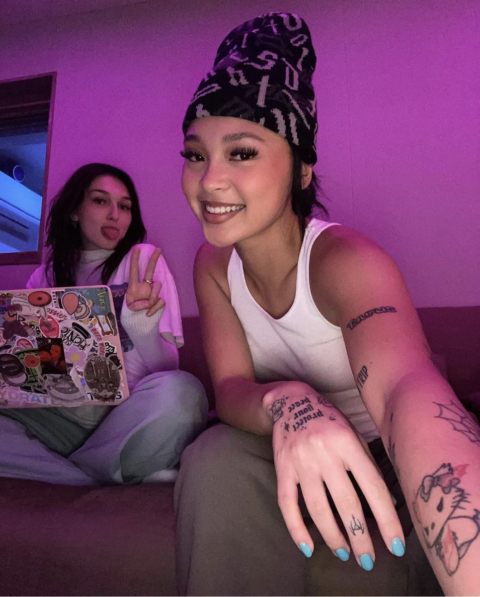 rubymaethinker's tweet image. happy birthday olivia &amp;lt;33